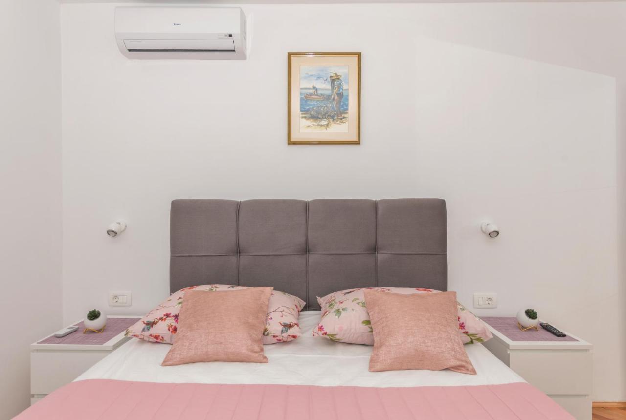 Apartment Strawberry มาคาร์สกา ภายนอก รูปภาพ
